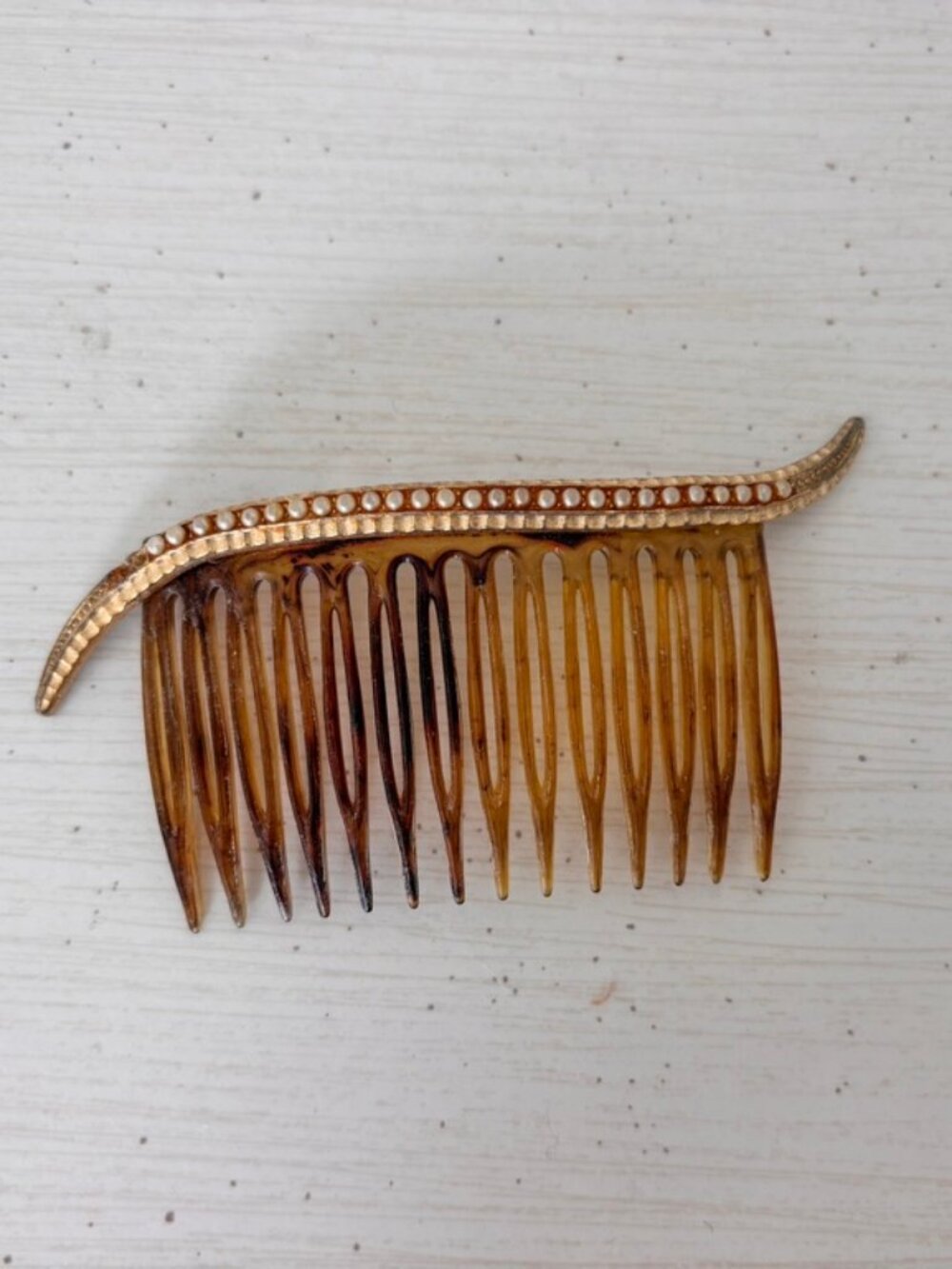 Vintage Side Hair comb with gold and pearls